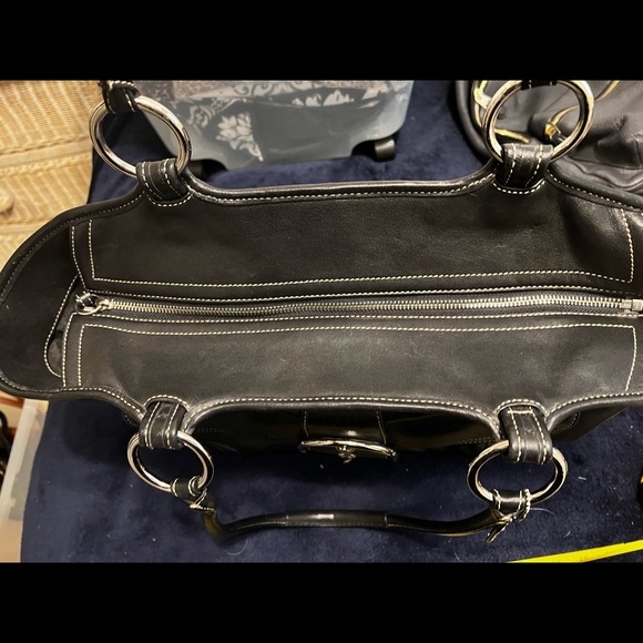 Large black leather Coach tote - Picture 5 of 7